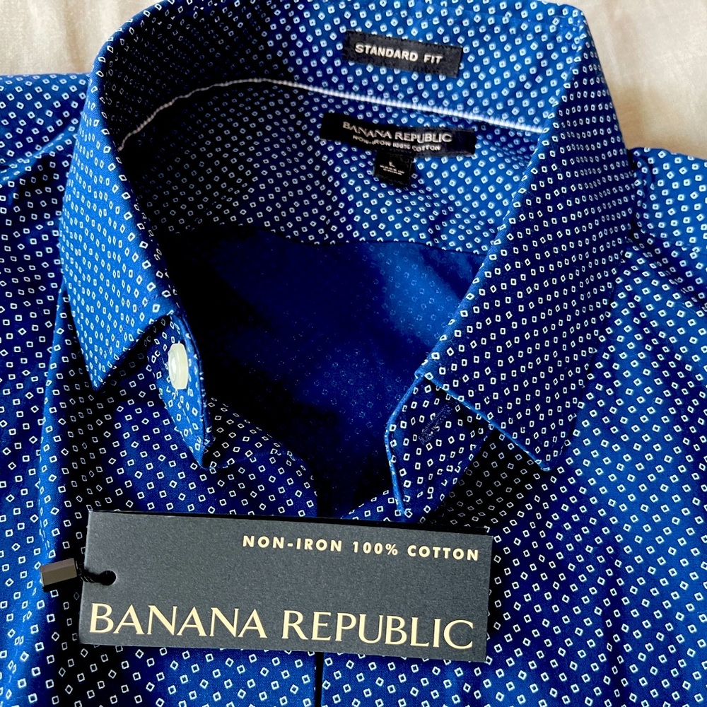 Banana Republic Collared Blue Shirt Standard Fit Large - Never Worn!